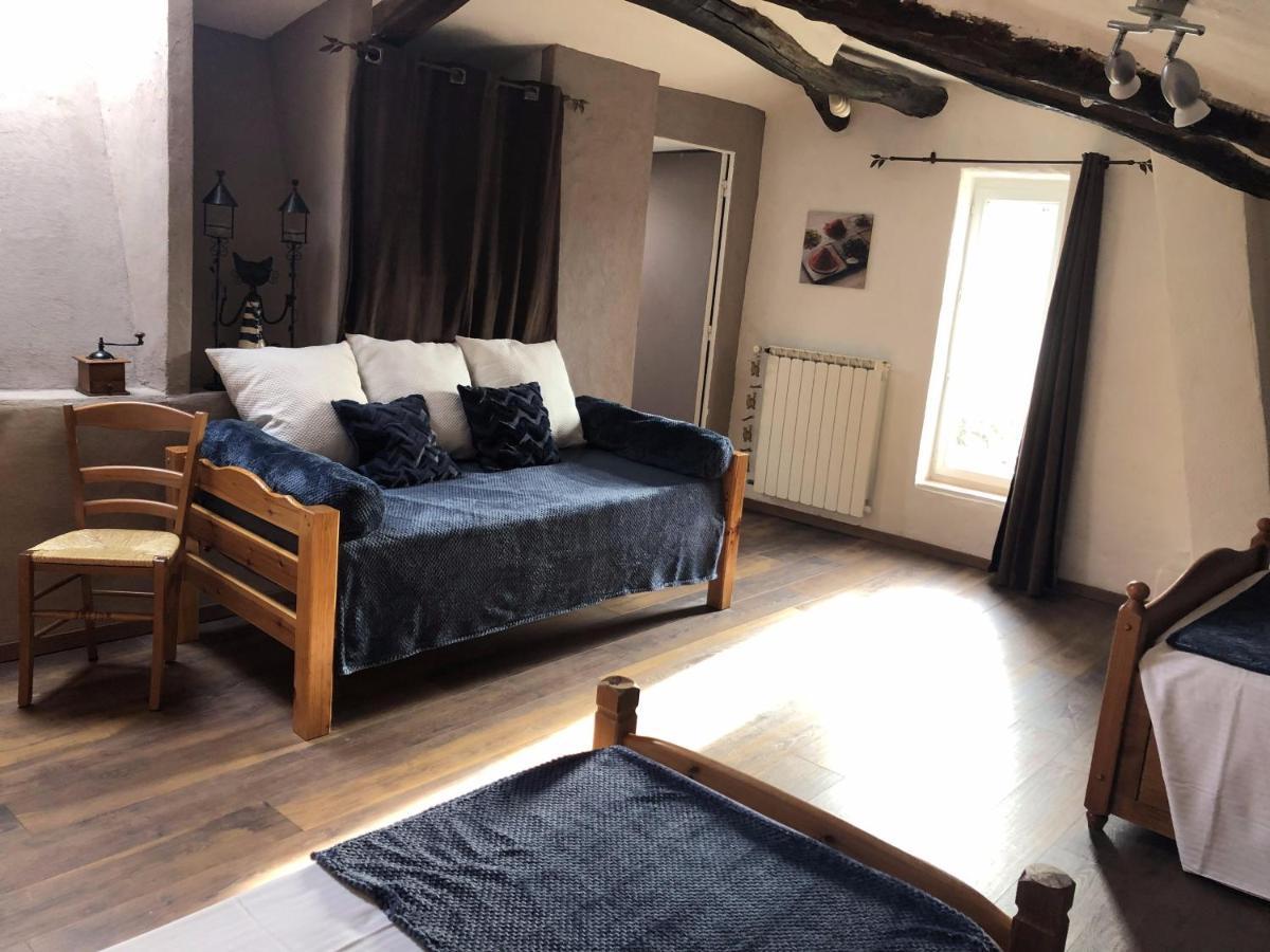 Ombre Bleue Du Figuier, Ailhon Hotel Kültér fotó